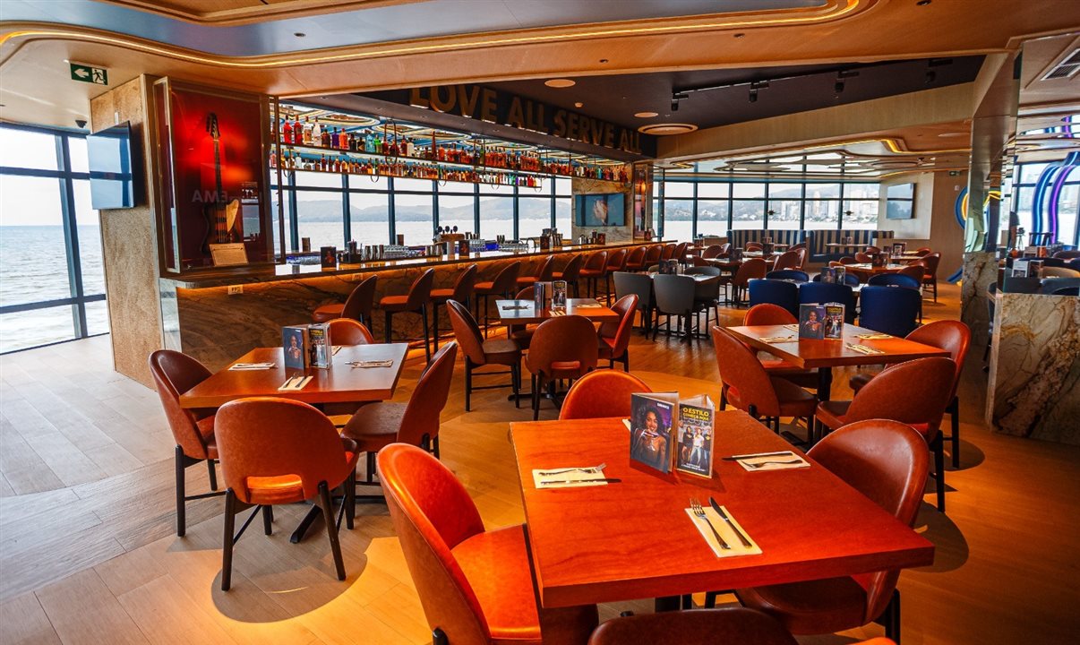 Interior do Hard Rock Cafe Itapema, com 1.720 m² distribuídos em quatro andares